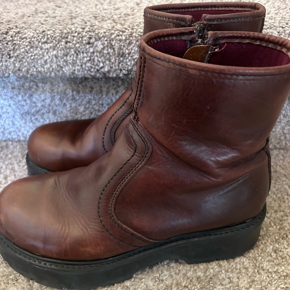 Vintage American Eagle Leather Lug Sole Boots. Made in Portugal. Y2K. Work boots - Picture 7 of 17